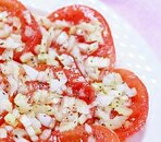 トマトと玉ねぎの漬け込みサラダ
